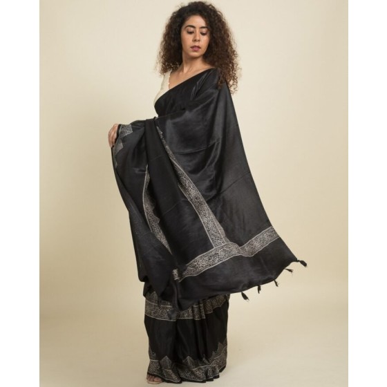 Women Premium Fashion Ethnic Saree